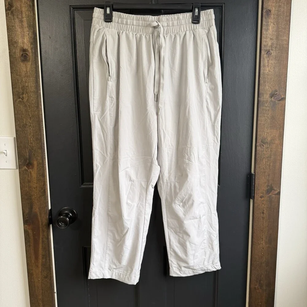 Apana Women's Light Gray Active 7/8 Length Pull-On Athleisure Pants Size Large - Picture 1 of 9